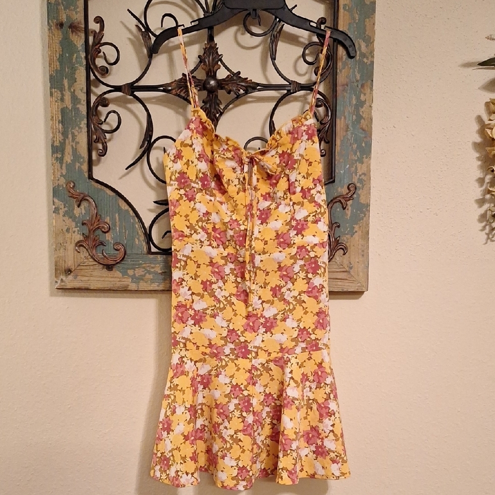 🔥🔥CLEARANCE🔥🔥 Forever 21 Yellow/Pink Ruffled Tiered Sundress. Size M